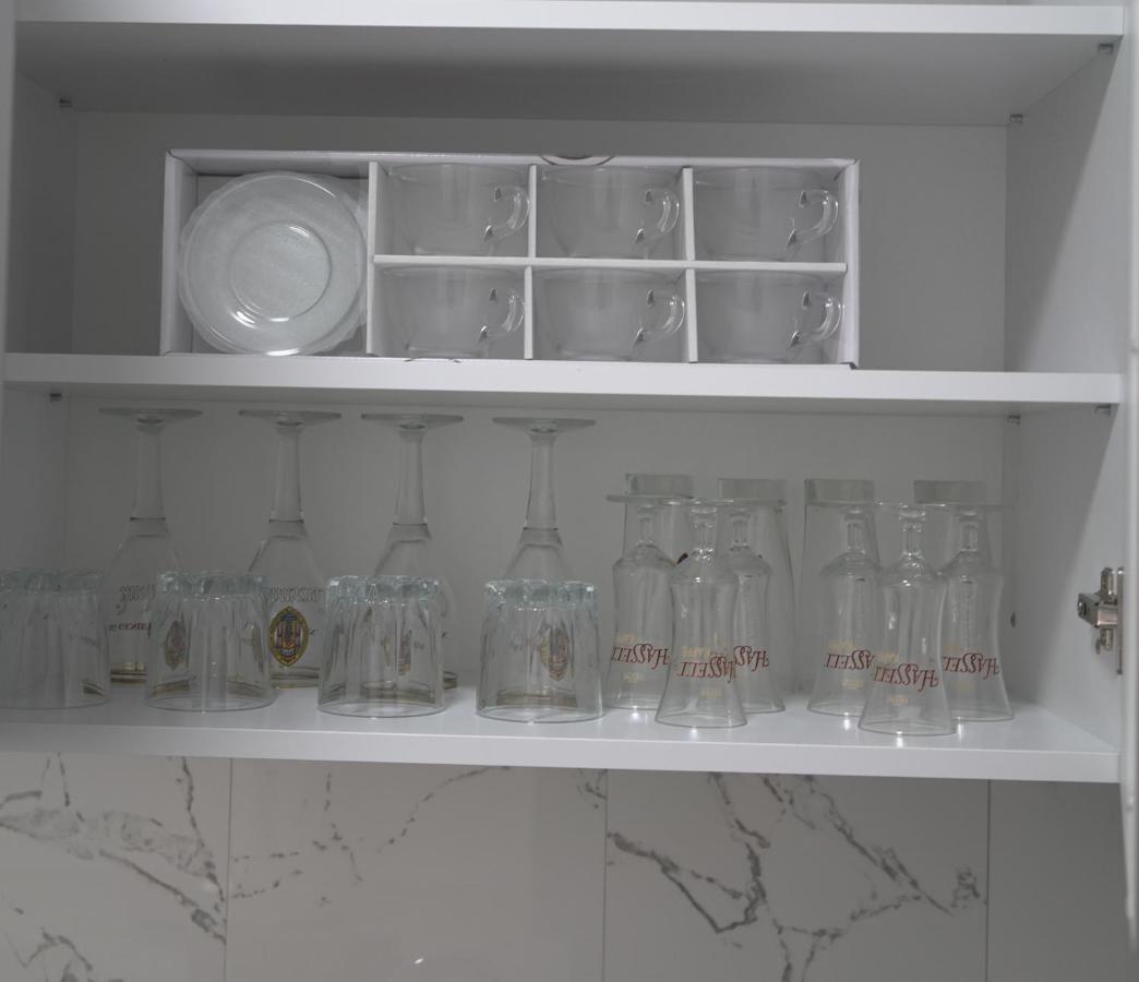 Peace House Apartment Oradea Bagian luar foto