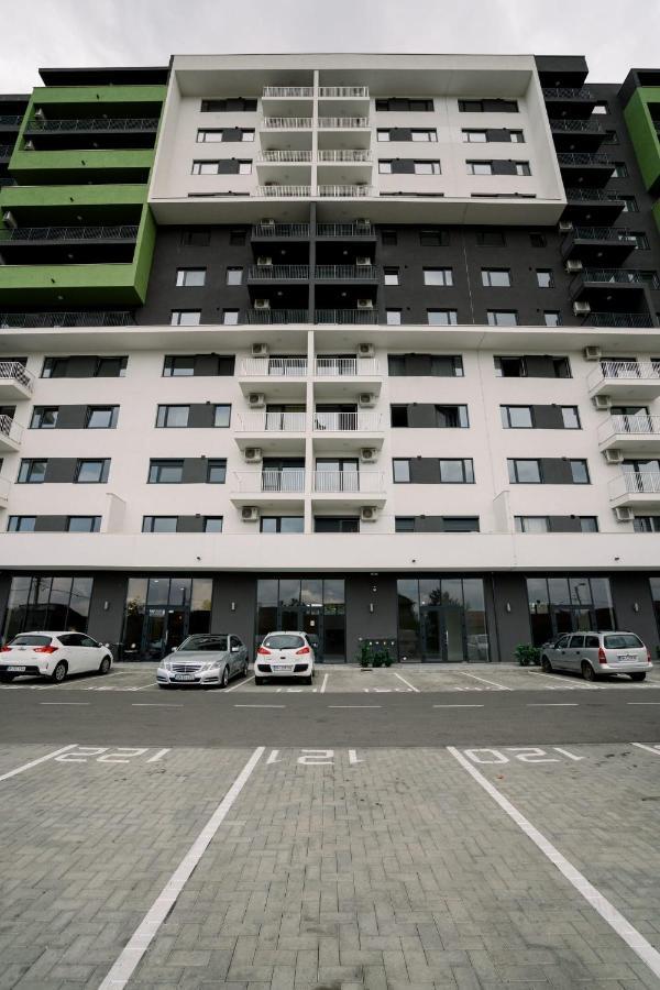 Peace House Apartment Oradea Bagian luar foto