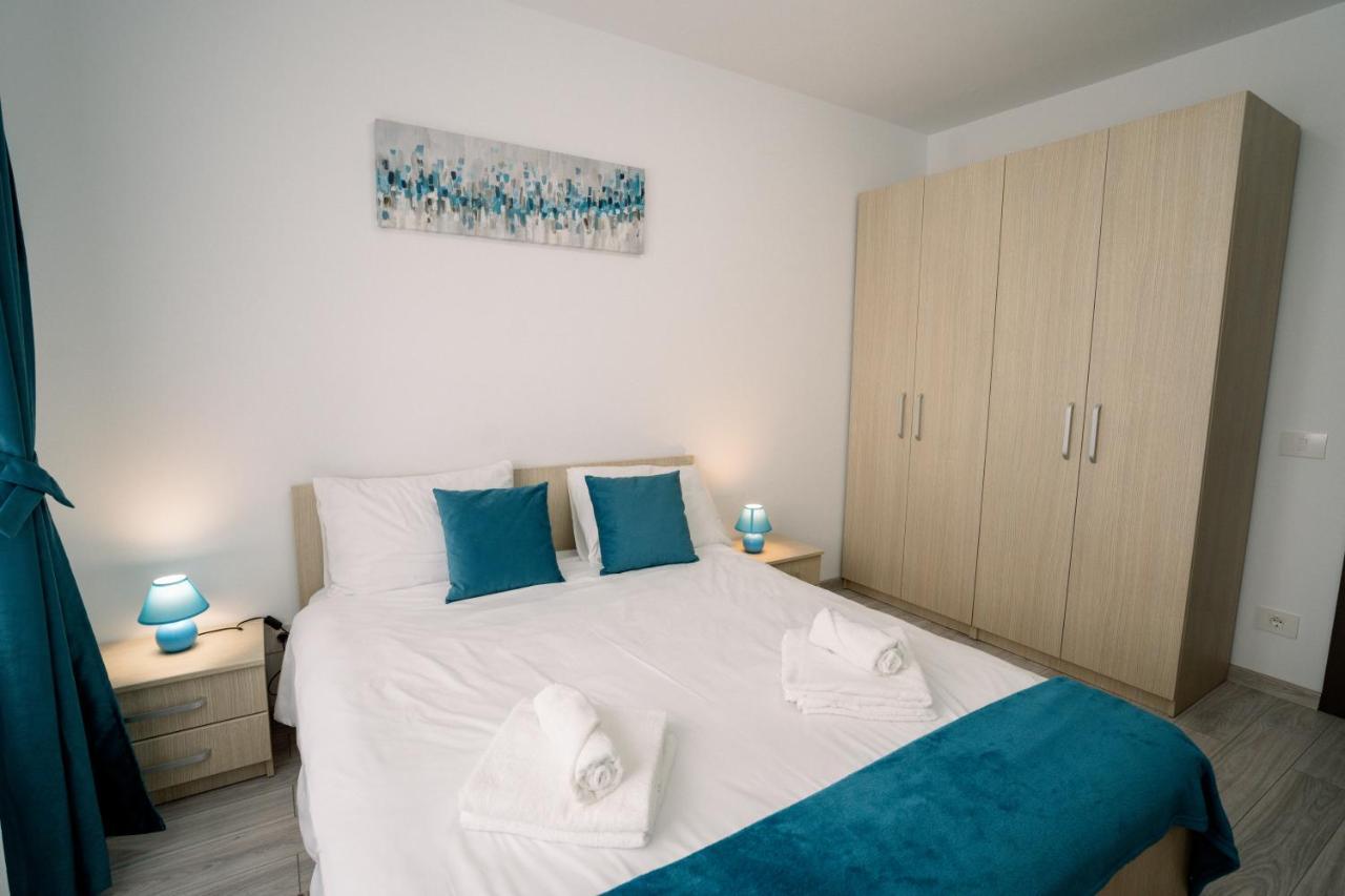Peace House Apartment Oradea Bagian luar foto
