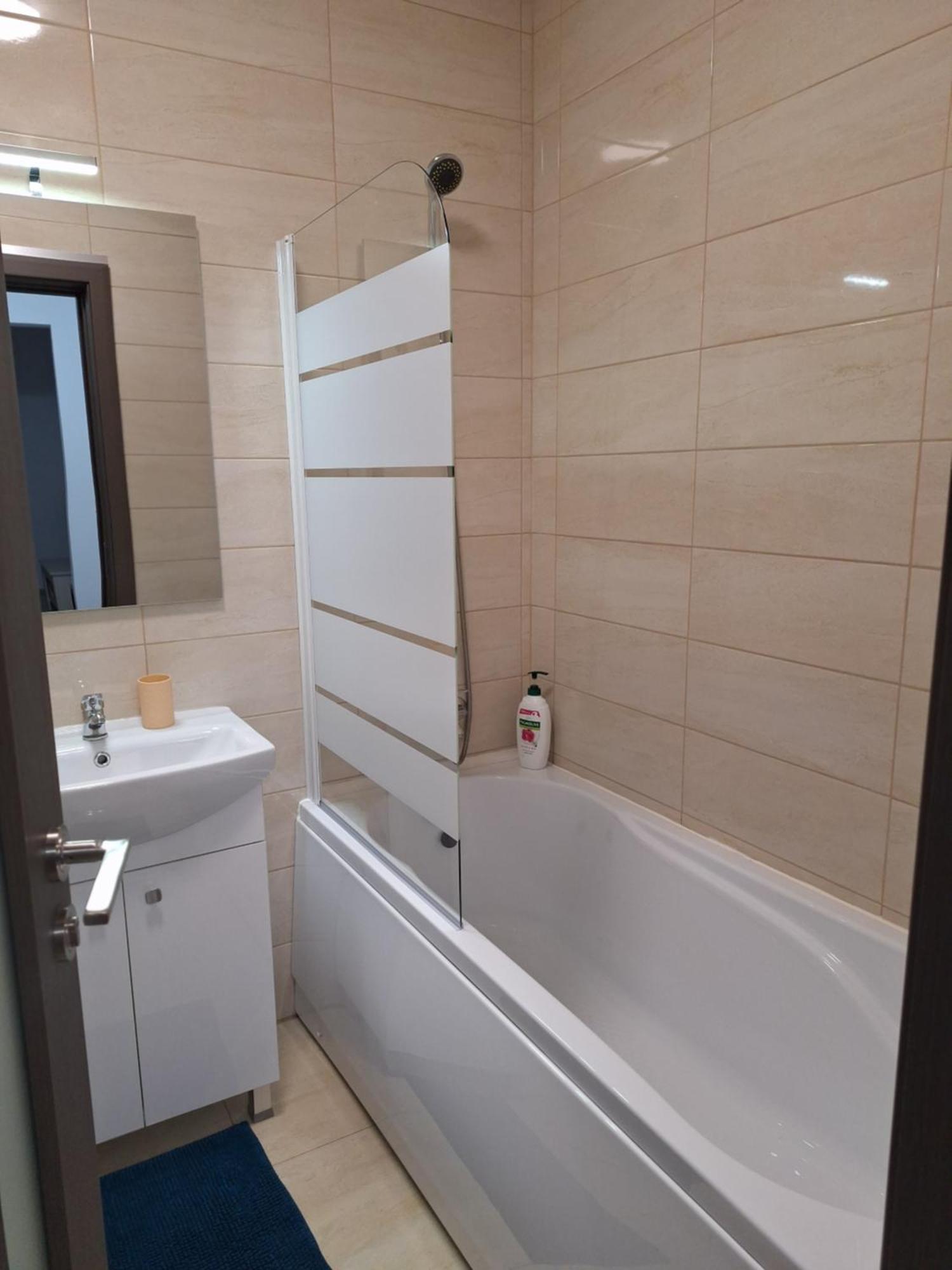 Peace House Apartment Oradea Bagian luar foto